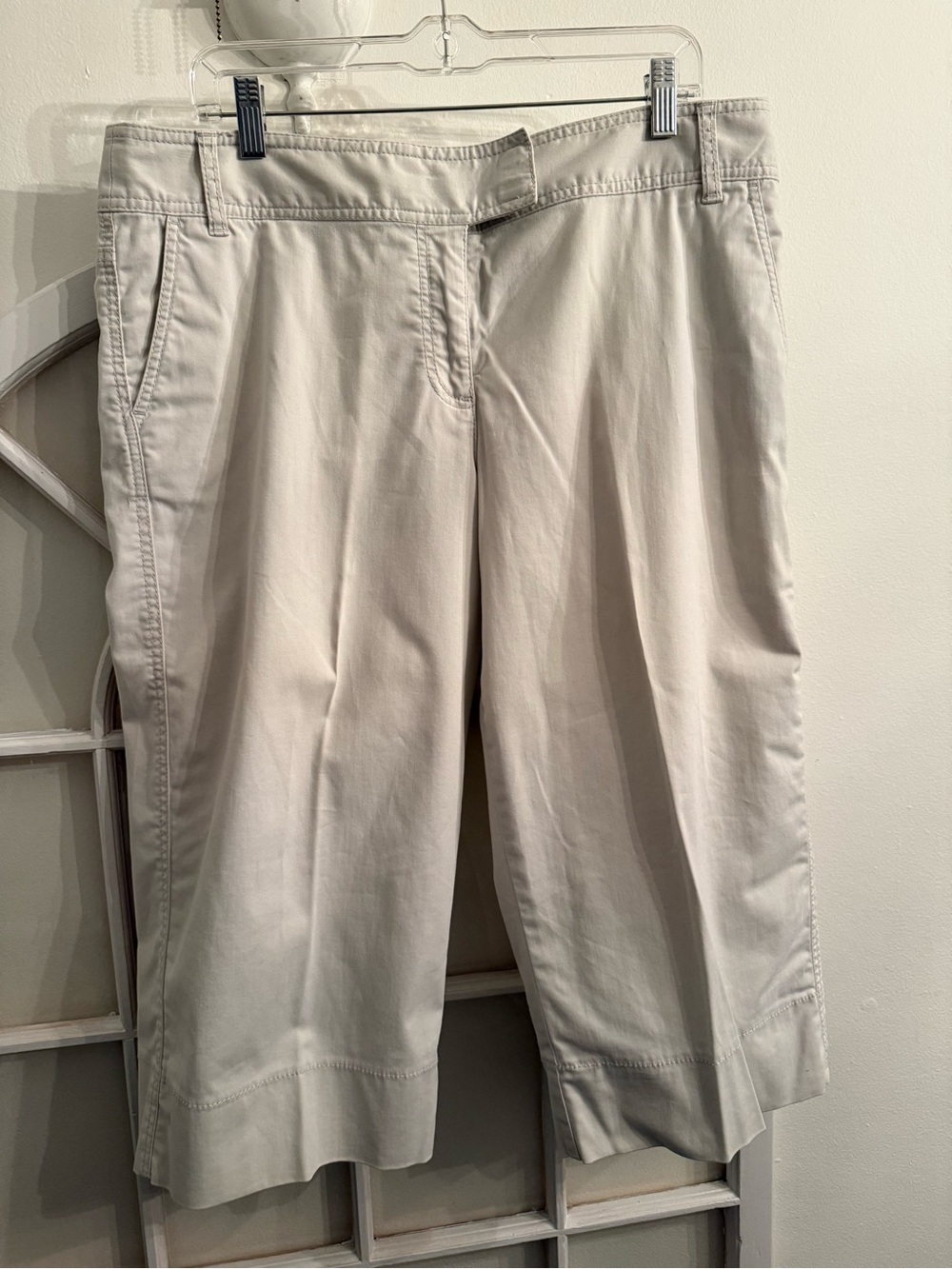 Ann Taylor LOFT Marisa Khaki Crop Pants Women's Size 14 Beige Chino Capris